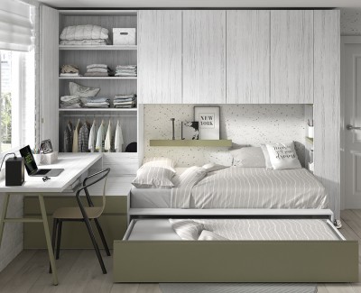 Chambre ado avec lit compact, armoire et armoire pont, étagère de finition et bureau