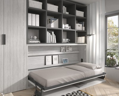 Chambre avec lit escamotable avec bureau et étagères